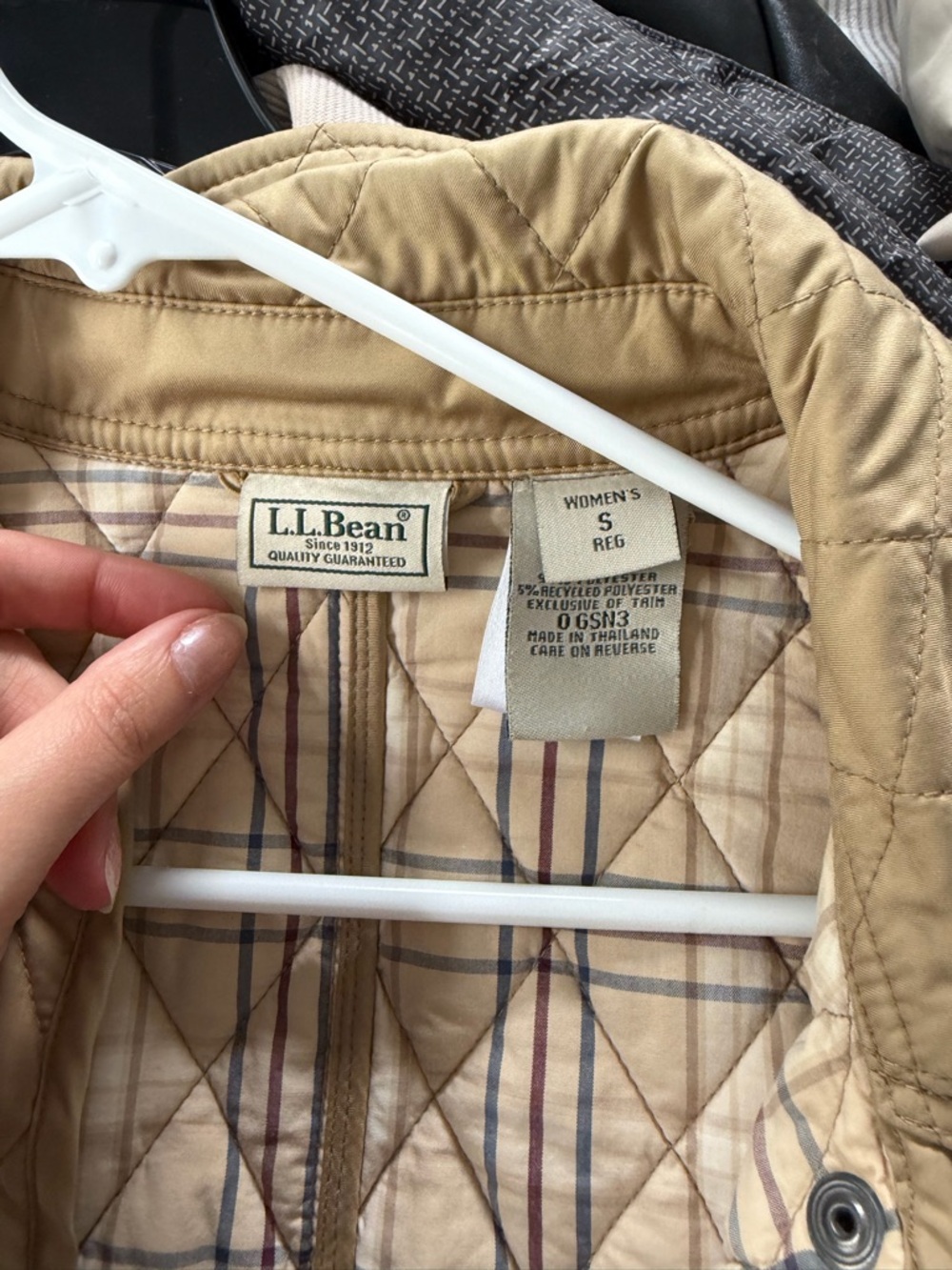 Vintage L.L. Bean Quilted Tan Puffer Jacket - Picture 5 of 16